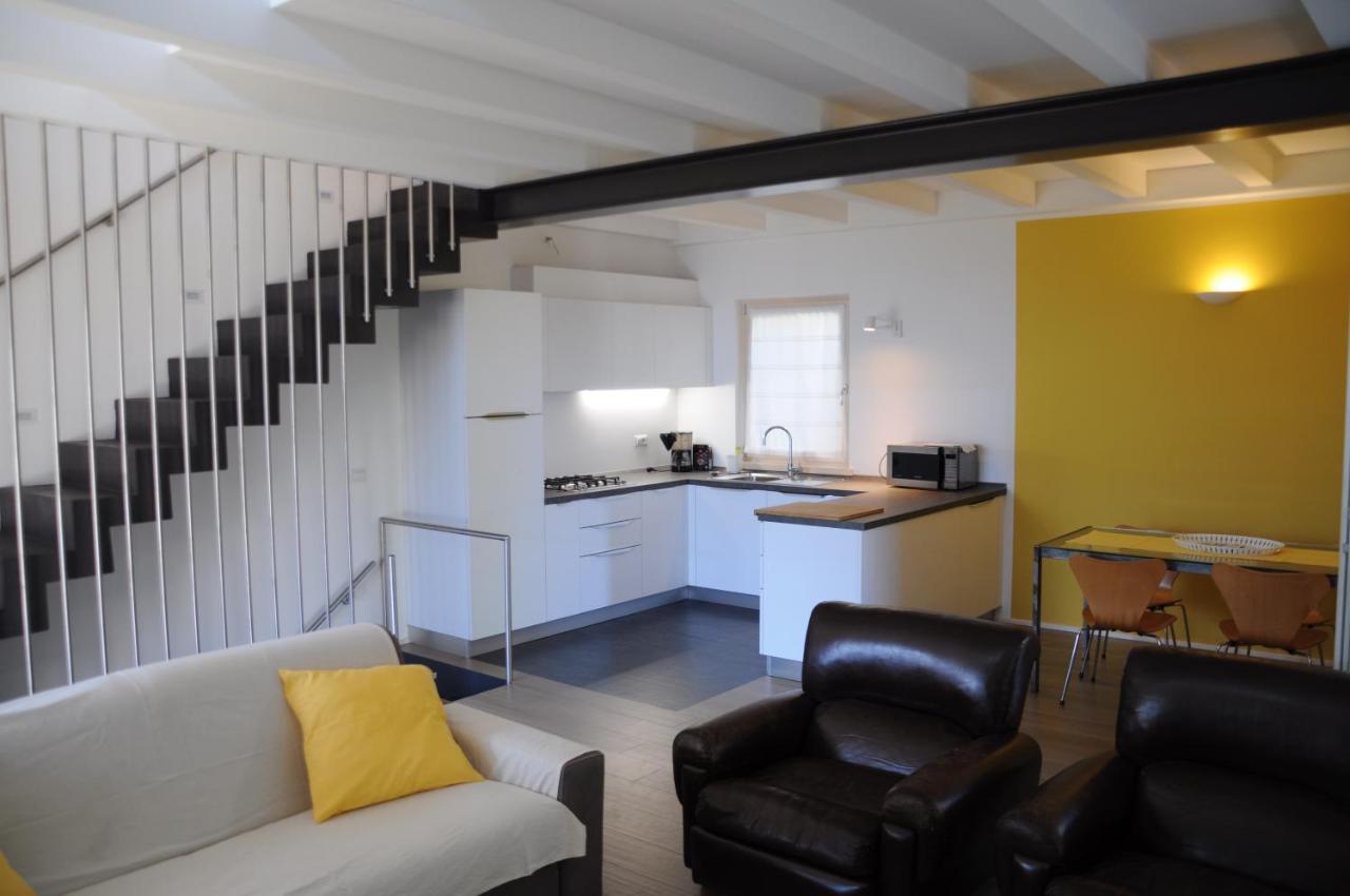 Villetta 56 Blu Yellow And Red Lake View Garden Private Parking By Garda Domus Mea Tremosine Exterior foto